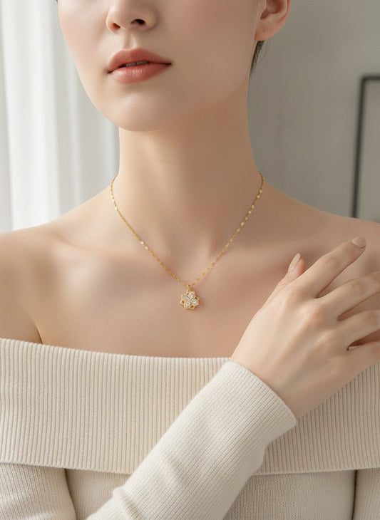 Fortuna Rotating Clover Necklace - Myglova
