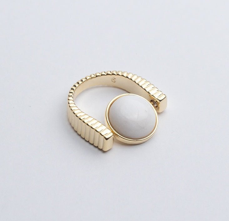 Aura Stone Spinner Ring - Myglova