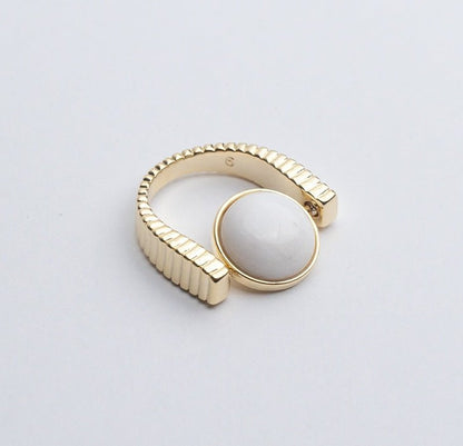 Aura Stone Spinner Ring - Myglova